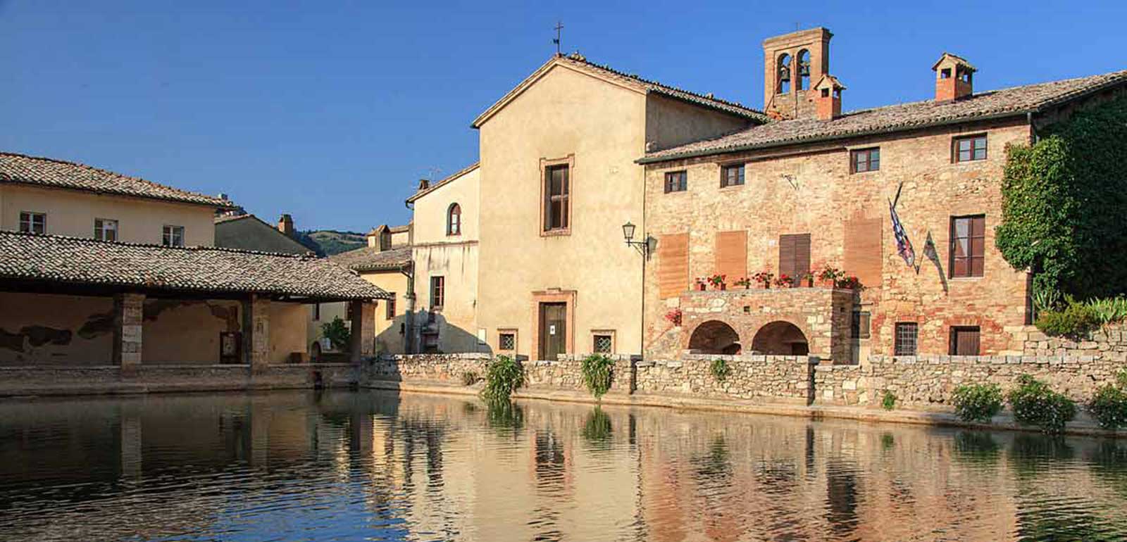 Visit Bagno Vignoni