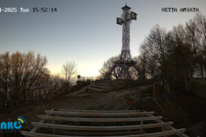 amiata-vetta WEBCAM in diretta dalla vetta del Monte Amiata